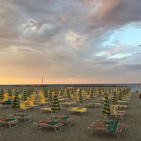 Hotel Viking Rimini Eksteriør bilde